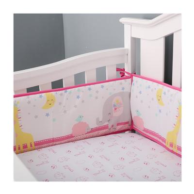 China Anti-bacteria 4Pieces Cotton Baby Crib Bedding Set Newborn Baby Crib Bedding Set Soft Breathable Cute Cartoon Giraffe for sale