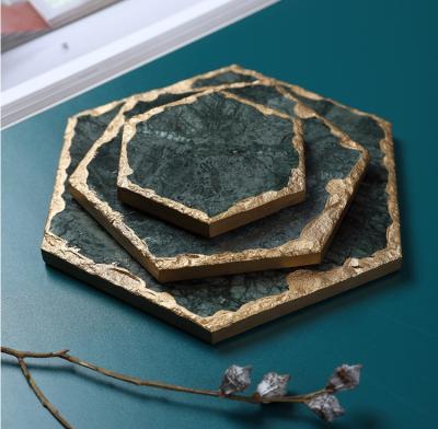 China Sustainable Nordic Green Natural Marble Luxury Creative Natural Stone Coaster INS Place Mats With Gold Rim for sale