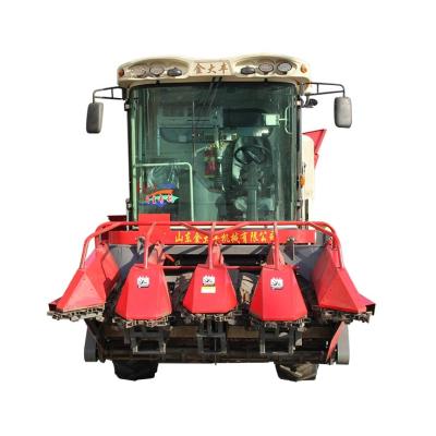 China Maize Wheel Maize Harvester 240HP Engine Self Propelled Maize Combine Harvester For Sale for sale