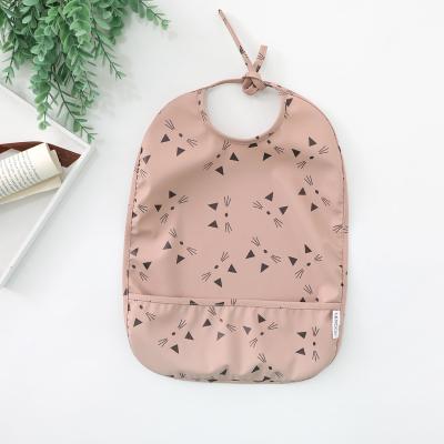 China 2022 Best Selling Silicone Baby Bibs Waterproof Baby Bibs Wholesale Custom Made Washable for sale