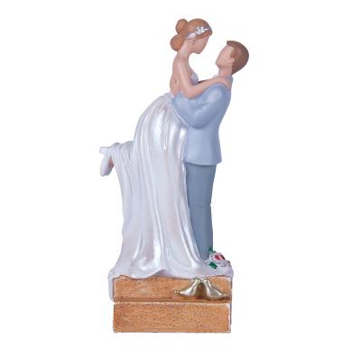 China Legacy of Europe Newlywed Newlywed Love Wedding Cake Topper for sale