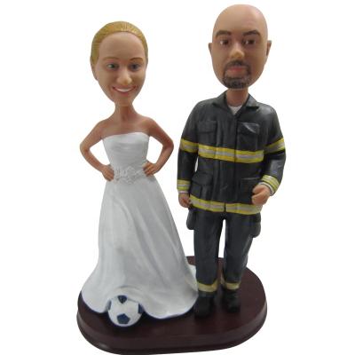 China Custom China Fireman Wedding Couple Bobble Head Poly Resin Bobblehead Gifts for sale