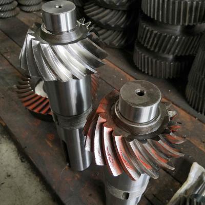 China 4.5M Gear Grinding Spiral Bevel Gears SAE 4320 Helical Transmission Gears for sale