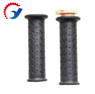 China Motorcycle Motorcycle Aluminum Handlebar Grips With Rubber For Customized for sale