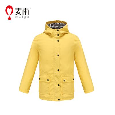 China Durable yellow qualities product fisherman pe raincoat for heavy rain for sale