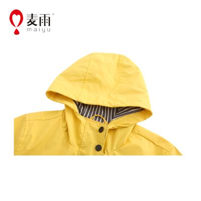 China High Quality Durable Wholesale Rain Jacket Custom Made Fashion Wholesale for sale