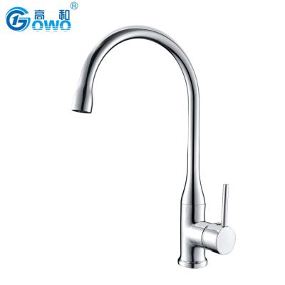 China Modern Brass Material Single Handle Hot And Cold Water Chrome Surface Kitchen Faucet for sale