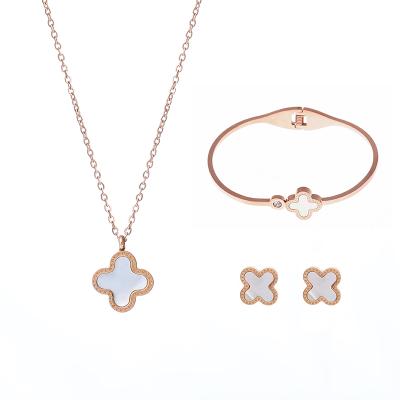 China TRENDY 316L Stainless Steel Jewelry Necklace Earrings Bracelet Three Piece Set Not Lose Color Four Leaf Clover Necklace Set for sale