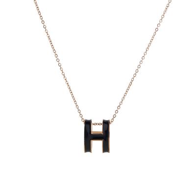 China FASHIONABLE 316L stainless steel rose gold necklace does not lose color enamel process alphabet necklace for sale