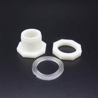 China Water Tank PVC Threaded Bulkhead (Tank Adapter), 1-1/2