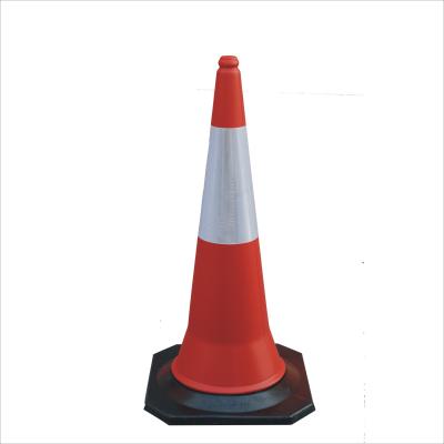 Κίνα 1M Rubber Base Reflective PE Cone Road Traffic Cone Cone Παγωτό 1000mm προς πώληση