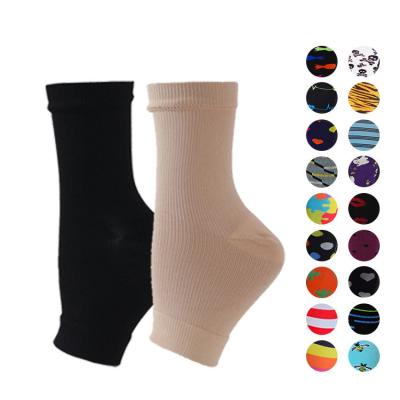 China OEM Calcetines Breathable Comlor Foot Fatigue Socks Anti Swelling Relief Knocks Foot Sleeve Compression Socks for sale