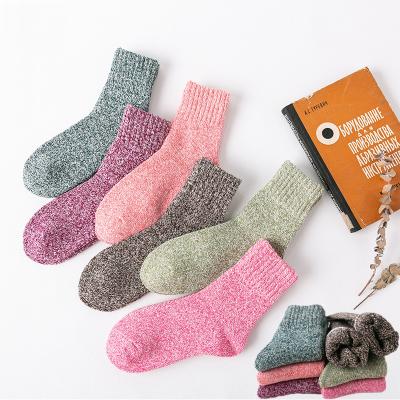 China Comlor OEM Calcetines Harajuku QUICK DRY wool retro thongs thick Terry Crew Socks Fashion Winter socks woman for sale