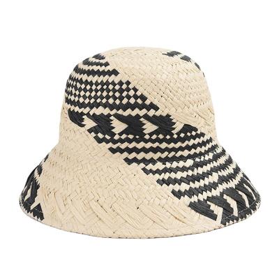 China Sun Buket Hat For Women Fashion Color-block Sun Hats Ladies Summer Beach Protective Hand Knitted Hats Wholesale for sale