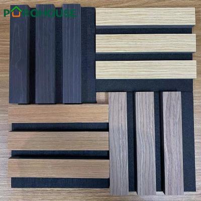 China Customized Contemporary Veneer Wood Slat Panel With PET Felt Akustik Blackening Panelen for sale