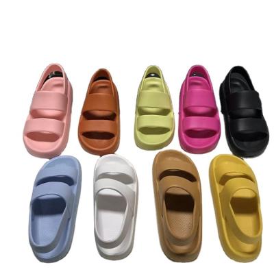 China 2021 Eva Custom Wholesale Slippers Men Designer Platform Sandals Shoe Waterproof Slippers for sale