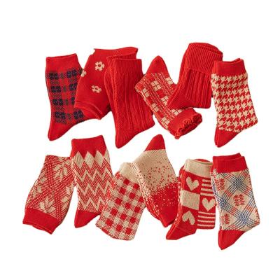 China 2021 New Chinese Style Luck XI Stockings Design Crew Party Red Knitted Combed Cotton Women's Tube Socks QUICK DRY for sale