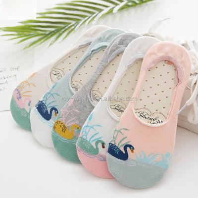 China Breathable Anti-slip Invisible No Show Japan Style Kids Teen Girls Socks Boat Socks With Competitive Price for sale