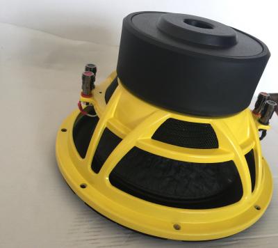 Chine Grande efficacité des Subwoofers 89dB de voiture de SPL de botte en caoutchouc avec le cadre jaune en acier de panier à vendre