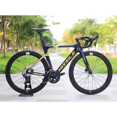 China 2022 Carbon Fiber Factory 700c Missile 105 R7020 Groupset Carbon Road Bike With 22 Speed for sale