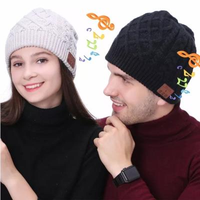 China Washable Warm Wireless Headband Music Plush Hat With Removable Earphone For Mobile Phone for sale