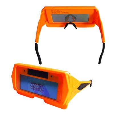 China Wholesale Solar Powered Gas Cutting Welding Filp Up Welder Safety Goggles Glasses Automatic Darkening Welding And Cutting Goggles 23cm*23cm*32cm for sale