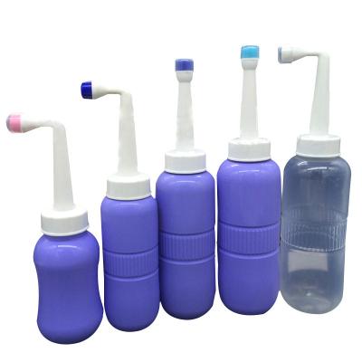 China 2022 New Design Women Clean Travel Small Handheld Personal Bidet Mini Portable Toilet Bidet Sprayer Bottle Manual Bidet 300ml-600ml for sale