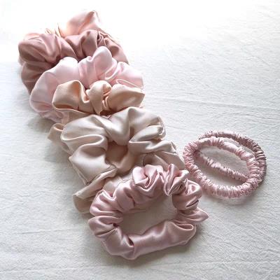 China 19/22/25 Non-Toxic Friendly Material Accept Custom Label Scrunchies For Hair for sale