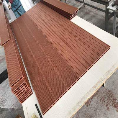 China Modern Outdoor Waterproof Outdoor Water Proof Flooring Wpc Flooring Wood Flooring for sale