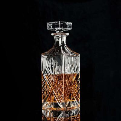 China Wholesale Empty Creative Luxurious Eco-friendly Recyclable Glass Whiskey Bottle Whiskey Bottle For Liquor Vodka for sale