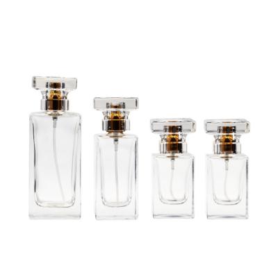 China Eco-friendly Recyclable Luxury Transparent Perfume Bottle 30ml 50ml Glass Bottle Spray Bottle for sale