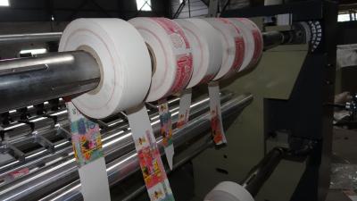 China Película plástica de papel que raja la máquina el rebobinar, cortadora automática Rewinder en venta