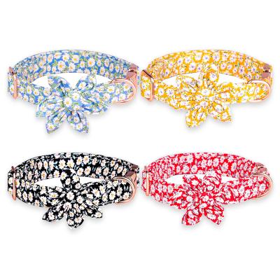 China Stocked Newcomers Pet Accessories Luxury Cat Necklace Dog Flower Gold Buckle Collar for sale