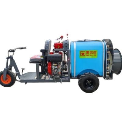 China High Efficient Air Cooled Diesel Engine Self Propelled Sprayer 200Liter Field Sprayer GUOHAHA for sale