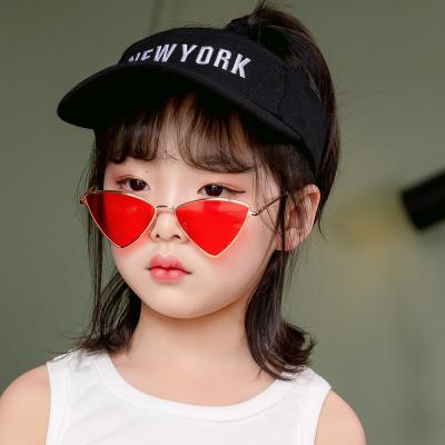 China New Product Little Heart Kids Children Class Sun Glass Girl Toddler Sunglasses For Girls for sale