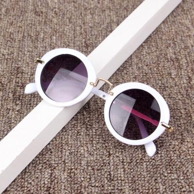 China New Product Little Heart Kids Children Class Sun Glass Girl Toddler Sunglasses For Girls for sale