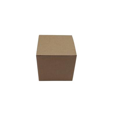 China Customized Design Recyclable Cardboard Cake Packaging Box With Handle for sale