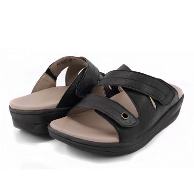 China Lady Hot Summer Sandals and Slippers Diabetes Shoes Sports Products for sale