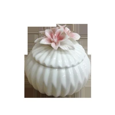 China Handmade Ceramic Jewerly Box Flower Design Flower Ceramic Jewelry Gift Box For Mother's Day Wedding Gift for sale