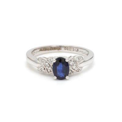 China Best Natural Blue Sapphire Oval White 18K Gold Ring by Takatgem for sale