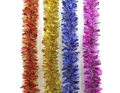 China Cheap Glossy Edge Tinsel String Decorative Ribbon Snowflake Quality Tinsel Garland Pvc Decorations Christmas Pet Decoration for sale