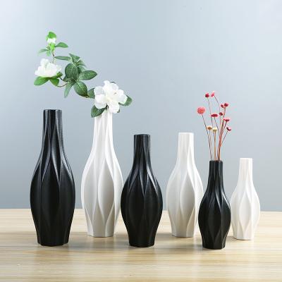 China Creative ceramic vase from factory direct selling modern minimalist home office decoration Nordic style ceramic vase for sale