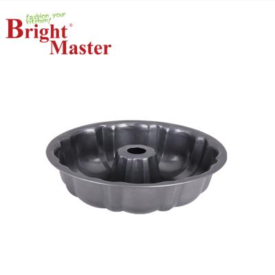 China Durable Carbon Steel Non-Stick Round Fluted Tube Cake Pan Bundt Baking Mold for sale