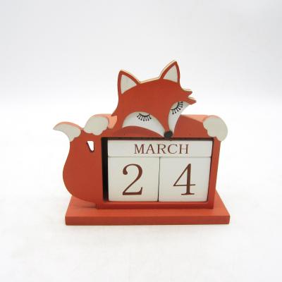 China High Quality Minimalist 2022 Stand Calendar Ideas Wooden Fox Shaped Advent Desktop Decoration Calendar for sale