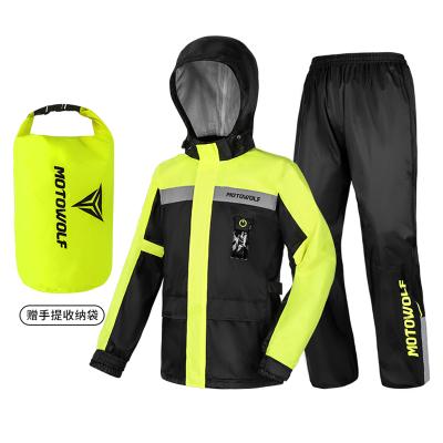 China Motowolf New Arrivals Waterproof Raincoat Suit Reflective Dirt Racing Raincoat Jacket for motorcycle for sale