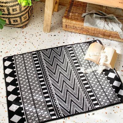 China Washable Home Decor Customized Handmade Woven Flooring Entrance Foot Door Mat for sale