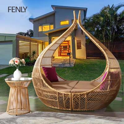 China Modern Outdoor Bed Sofa Covered Outdoor Sun Beds Leisure Rattan Lounge Bed Furniture for sale