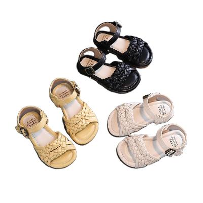 China Princess Open Toe Beach Shoes Soft Sole Buckle 2022 Trend Children's Summer Children's Shoes Girls Sandals New for sale