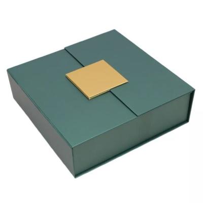 China Luxury Gift Rigid Cardboard Packaging Box With Magnetic / Ribbon Folding for sale