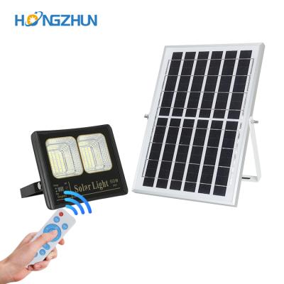 China Garden IP67 50w 60w 100w 200w 300w Outdoor Waterproof Aluminum Solar Led Garden Flood Light Price for sale